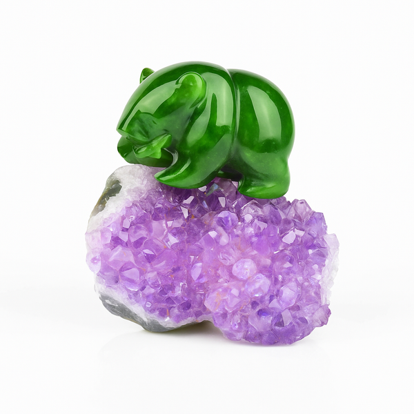 Bear on Amethyst