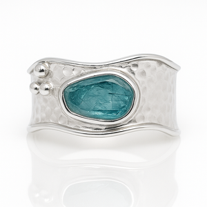 Apatite Ring